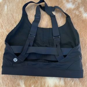 Lululemon sexy workout bra, Size 4, never worn